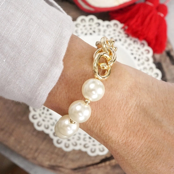 Chunky Chain and Pearls Beads Bracelet Gold Tone