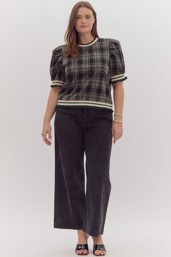 Plaid Pattern Short Puff Sleeve Crewneck Pullover Top Curvy Fit