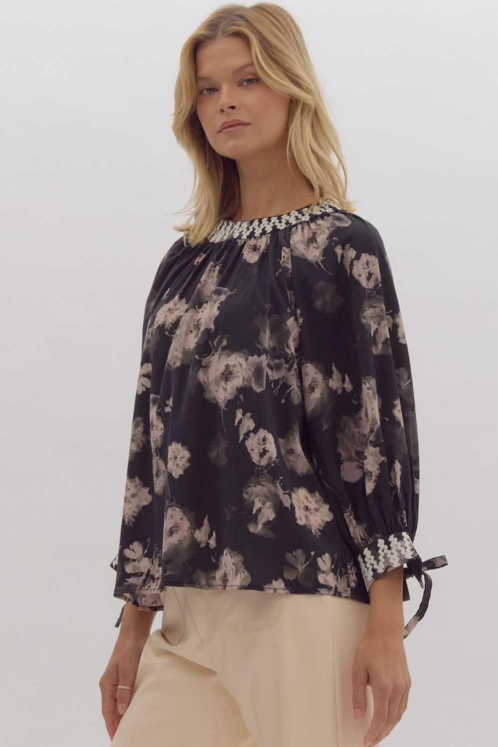 Entro Floral Print Tie Closure ¾ Puff Sleeve Pullover Top Black