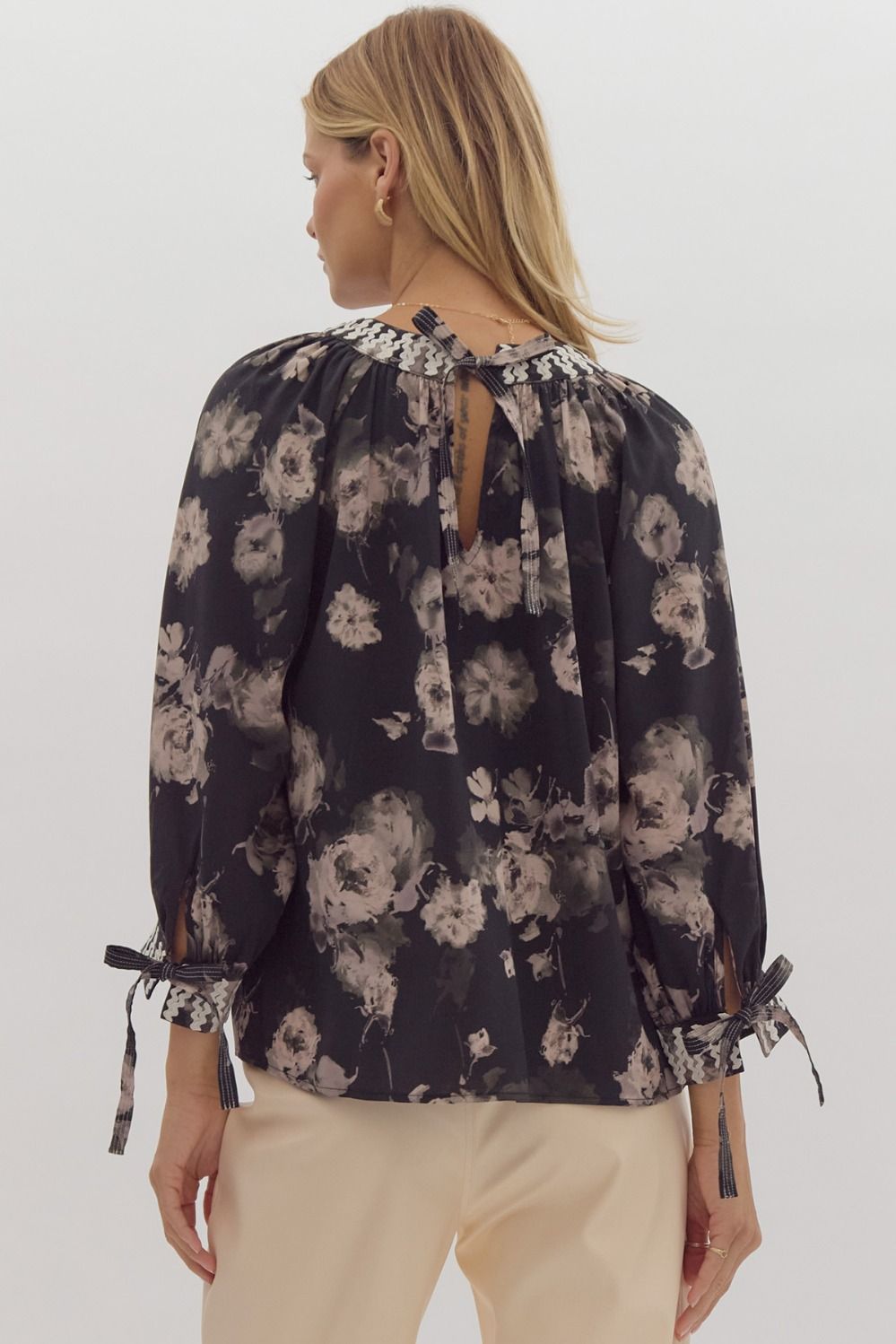Entro Floral Print Tie Closure ¾ Puff Sleeve Pullover Top Black