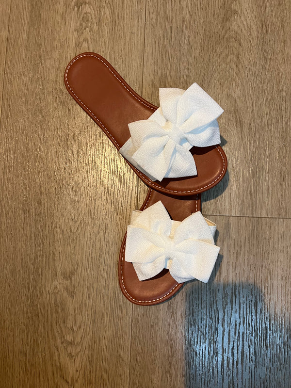 White Bow Decor Flat Sandals