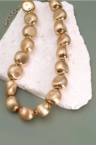 Irregular Shape Chuncky Beaded Necklace
