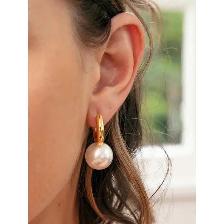 Pearl Drop Huggee Earring