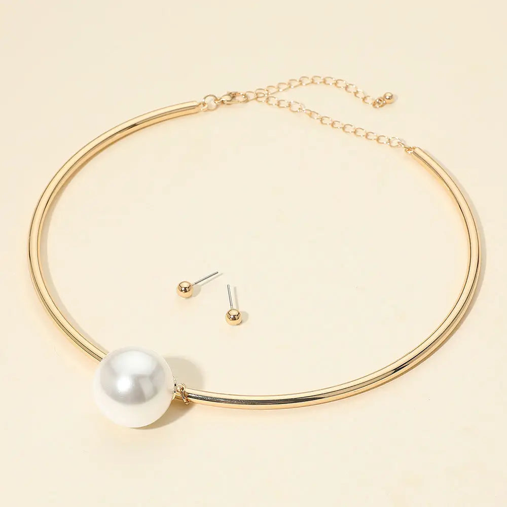 Pearl Statement Choker Necklace W/ Earrings