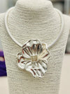 Chic Vintage Flower Choker