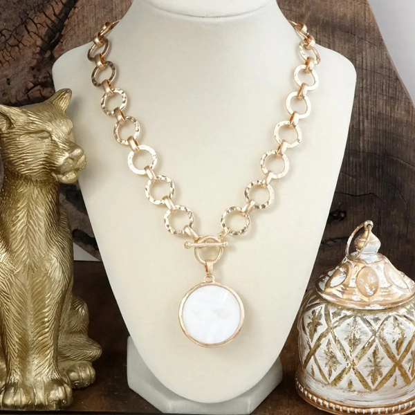 Chunky Ring Chain Necklace with Sparkly Crystal